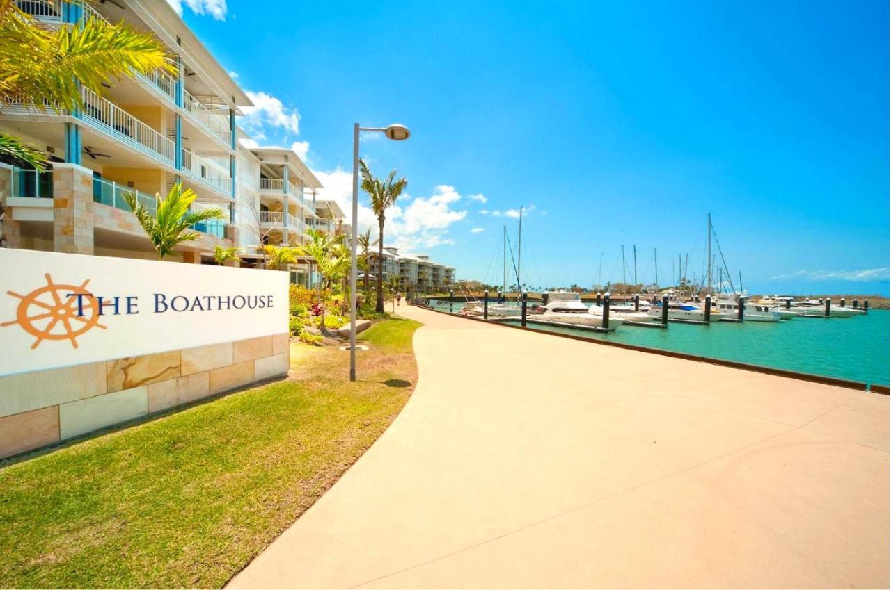 Absolute Luxury Marina Lifestyle At The Port Of Airlie Beach Exterior photo