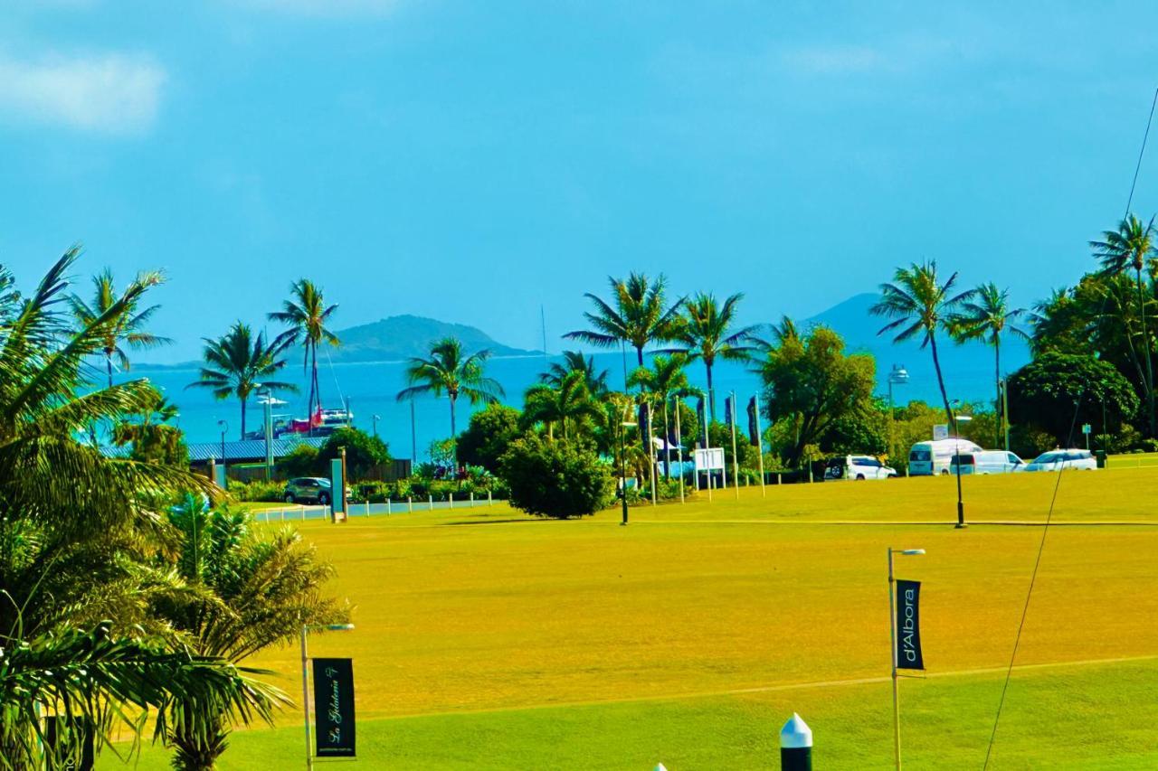 Absolute Luxury Marina Lifestyle At The Port Of Airlie Beach Exterior photo